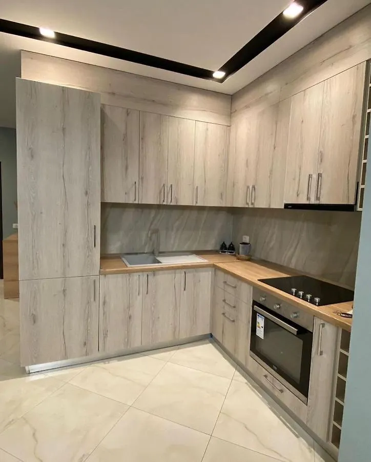 Nova Apartaments Qerret 골렘